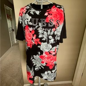 23 Guess Los Angeles Floral Tee Shirt